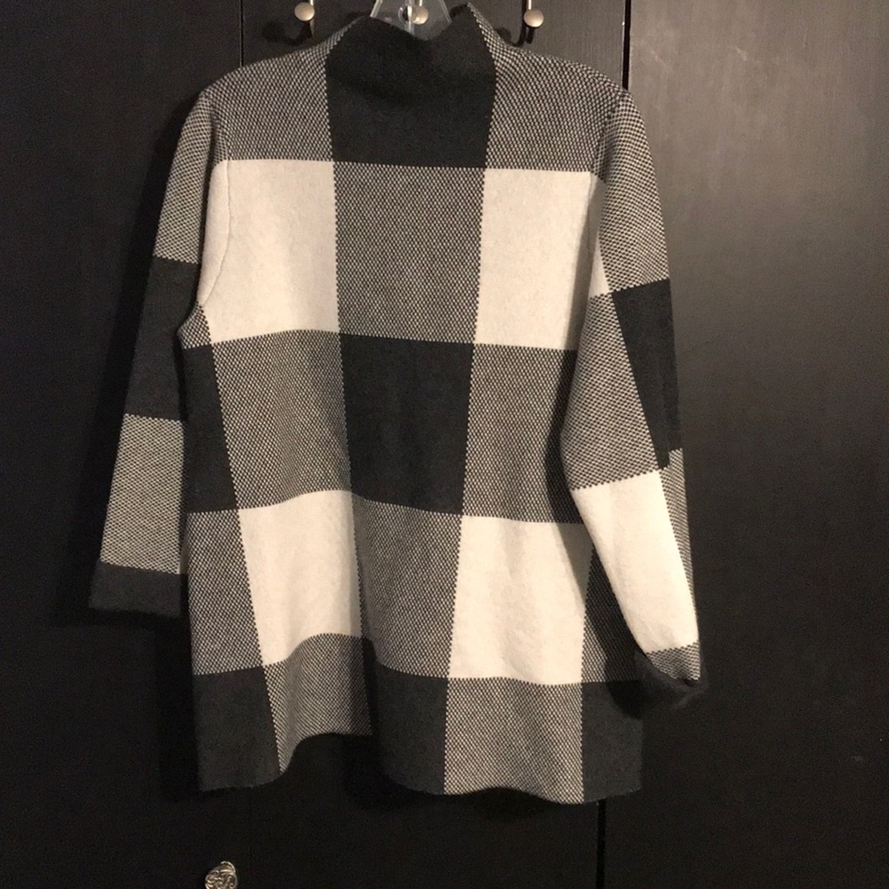 Black and white sweater